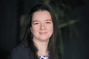 Anaida Zarna broker de credite si leasing ifink - primul hub de finantare inteligenta