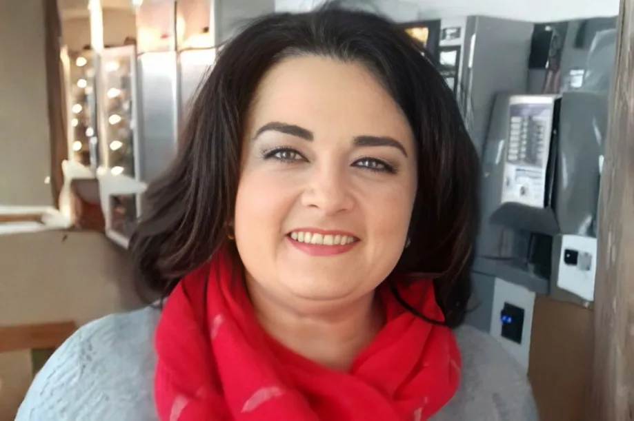 Dealer Ursu Automotive Ana Stancu - broker de credite, leasing și consultant finantare firme iFink Finance București